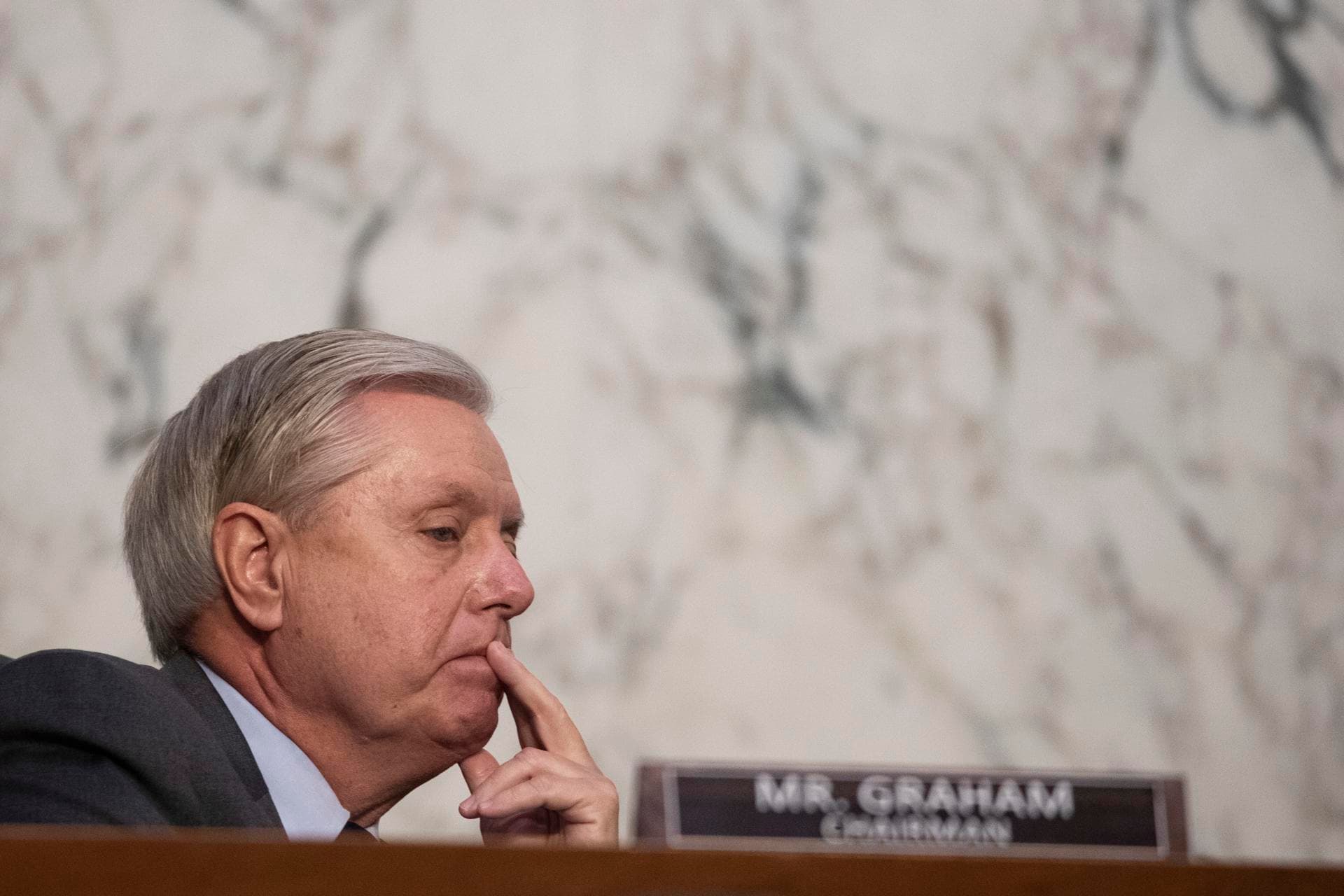 La hermana del fallecido senador Graham terminará su mandato en el Senado