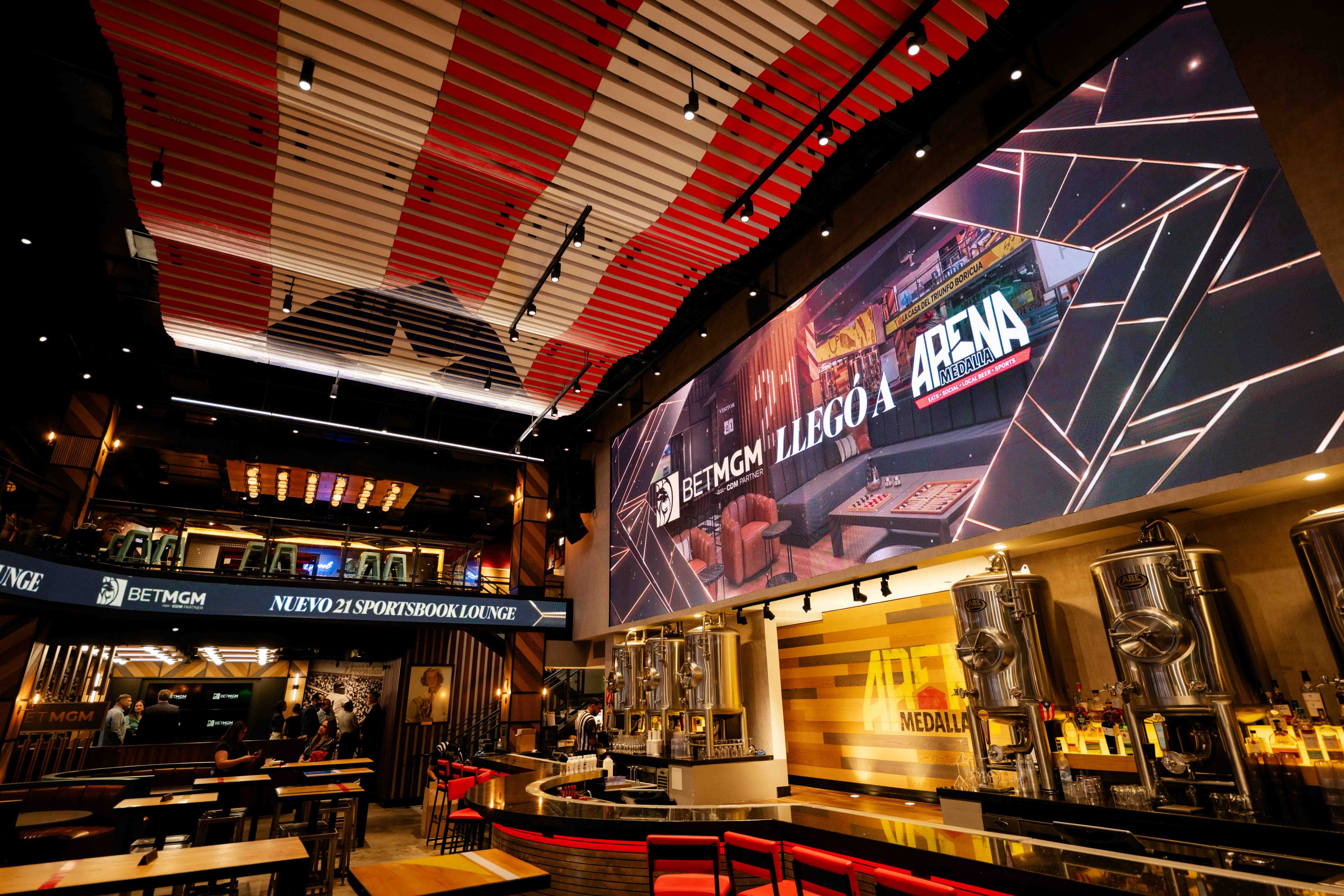 BetMGM 21 Sportsbook Lounge eleva la experiencia de entretenimiento deportivo en Puerto Rico