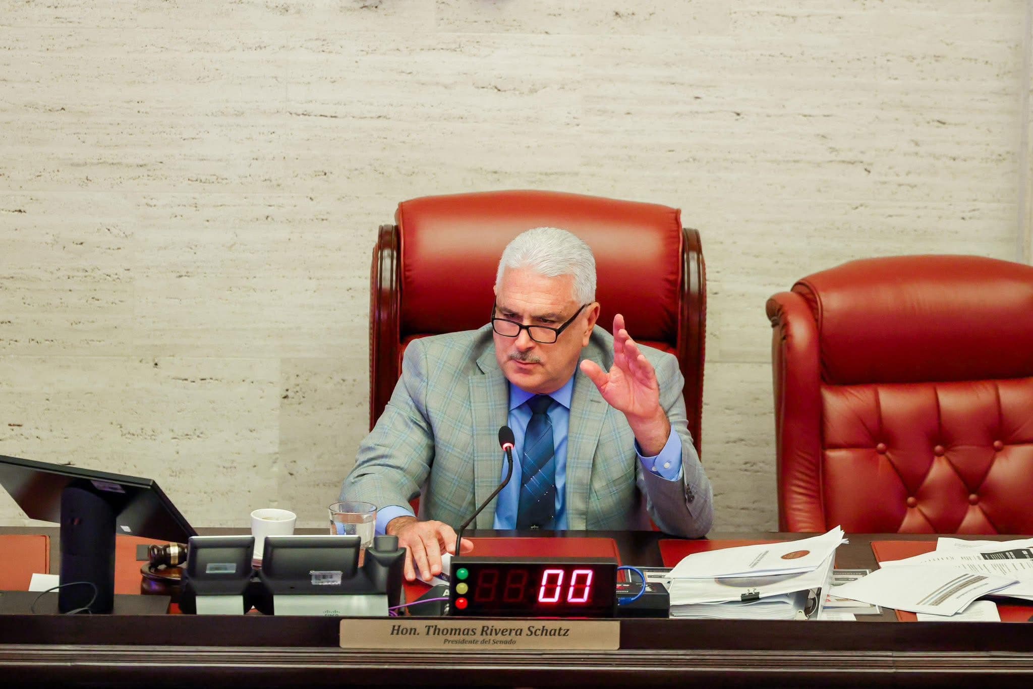 Rivera Schatz cuestiona a sectores de izquierda que elogian a Cuba y Venezuela